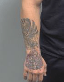 Petrin has a tattoo on his right forearm and a tattoo of Chinese characters on the left side of his neck.