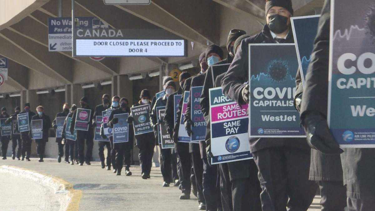 WestJet pilots protested in Calgary on Sunday, Oct. 25, 2020.