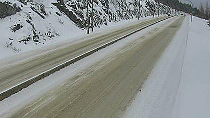 Weather conditions at the summit of the Coquihalla Highway on Saturday morning. The summit has an elevation of 1,230 metres. More snow is projected Saturday night through Sunday.