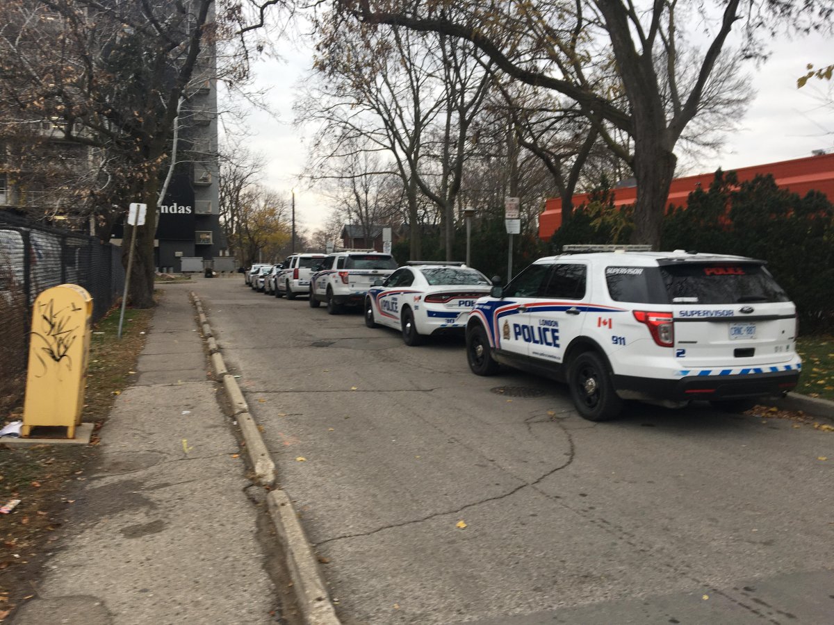 Man, 37, arrested in Dundas Street stabbing, robbery probe: London police - image