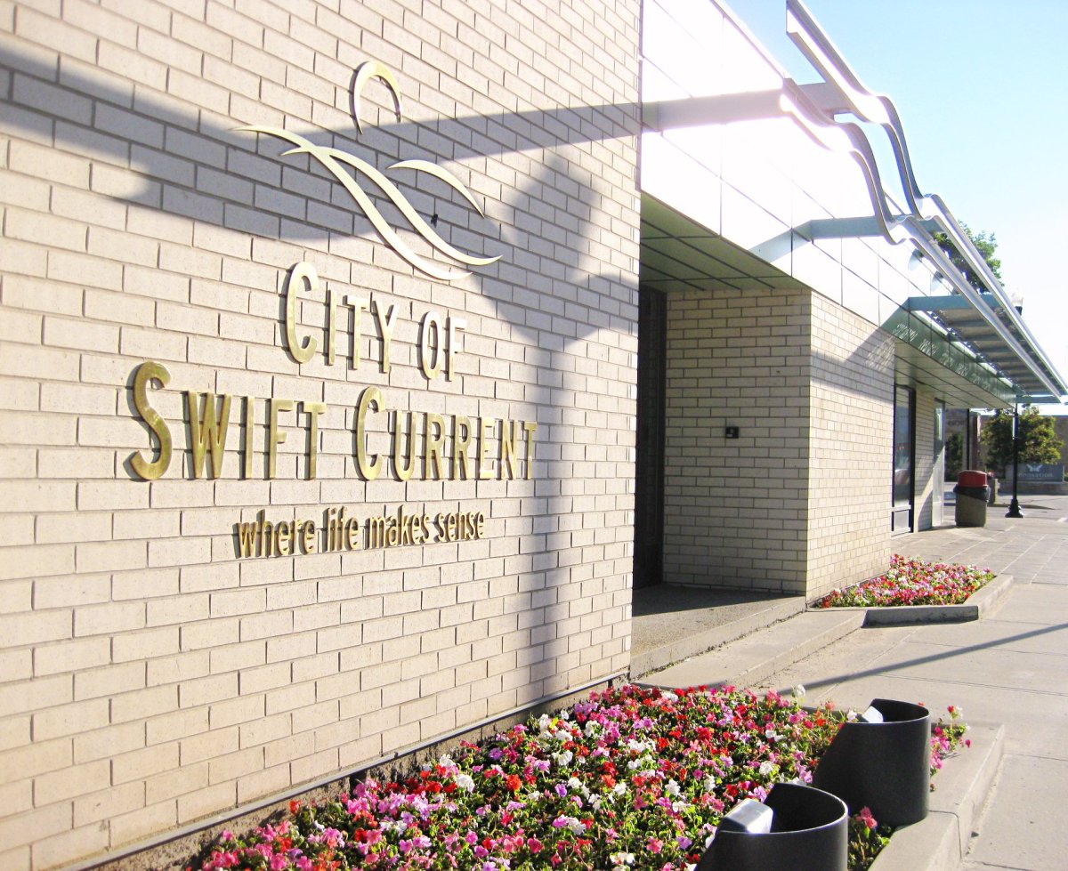 Two candidates are running to become the next mayor of Swift Current.