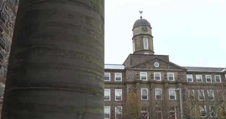 Dalhousie urges homecoming partiers to not attend campus for a week