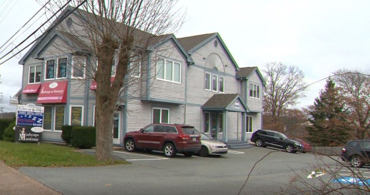 Parents accuse Bedford, N.S., dentist of malpractice, call for licence to be revoked – Halifax