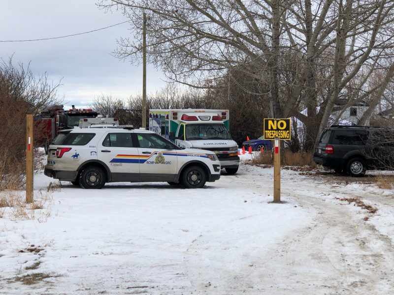 An RCMP investigation east of Delacour, Alta., can be seen on Nov. 25, 2020.