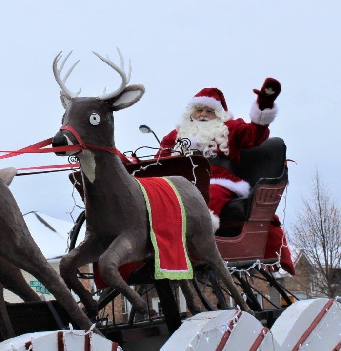 Santa Claus to take physically distanced ‘road trip’ in Lindsay; drive ...