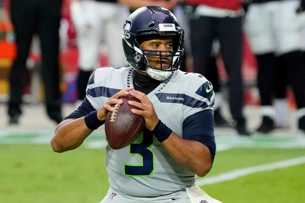 Seattle Seahawks quarterback Russell Wilson (3) guides his 6-1 team into Buffalo on Sunday to face the 6-2 Bills.