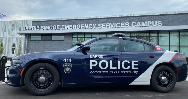 Life Threatening Injuries Reported After Vehicle Falls Off Hoist In Barrie Garage Barrie Globalnews Ca