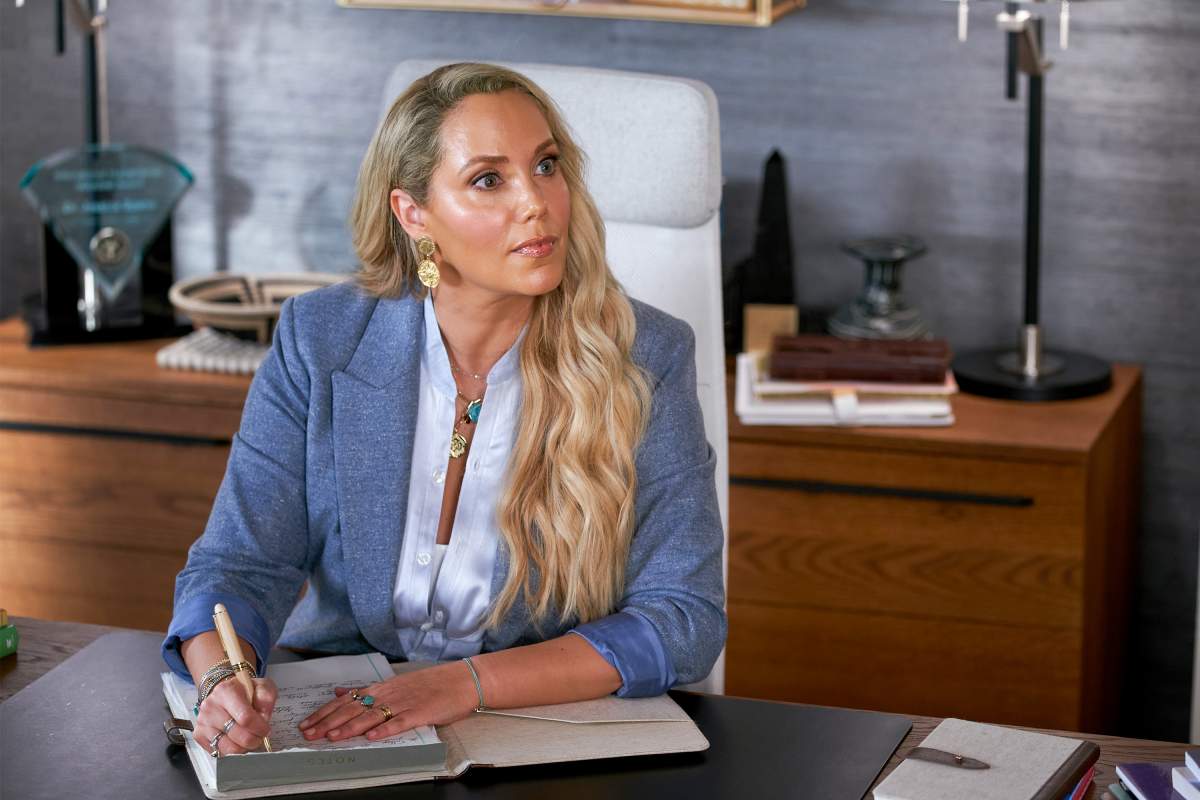 Elizabeth Berkley Lauren