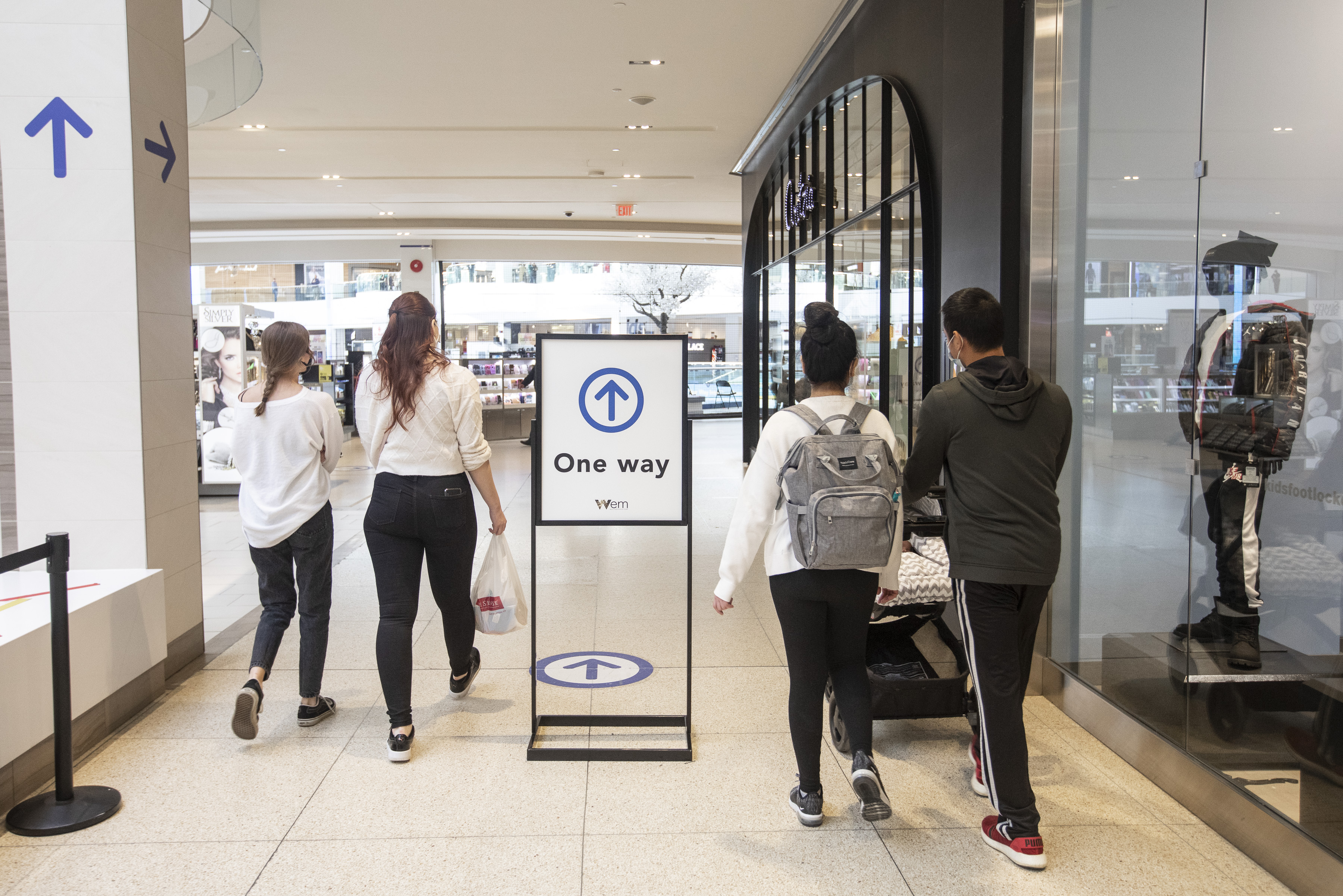 Tory burch chinook outlet mall