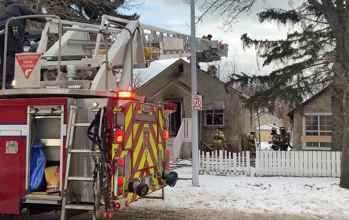 North Edmonton home damaged in Sunday morning fire