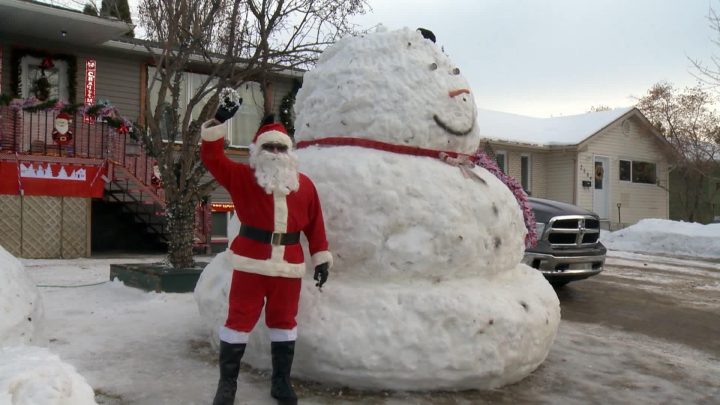 This snowman has a carrot nose, solar light eyes, a scarf and of course his magical top hat.