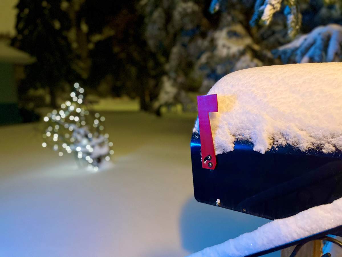 Snow seen in the Calgary community of Glamorgan on Tuesday, Dec. 22.