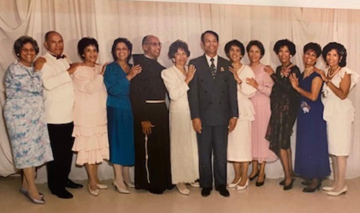 Londoner Genia Carter and her 11 siblings add up to 1,042 years in age.