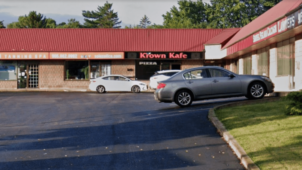 Stoney Creek bar Krown Kafe picked up another fine after showing up on the city's business charges list again. The filings out establishments that violate COVID-19 bylaw regulations.
