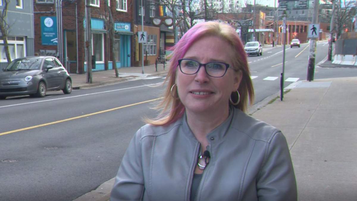 Laura Campbell speaks to Global News on Wednesday, Dec. 9, 2020.