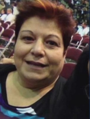 Хелдер Вердентес Аруда изслуша адвоката си чрез португалски преводач във вторник