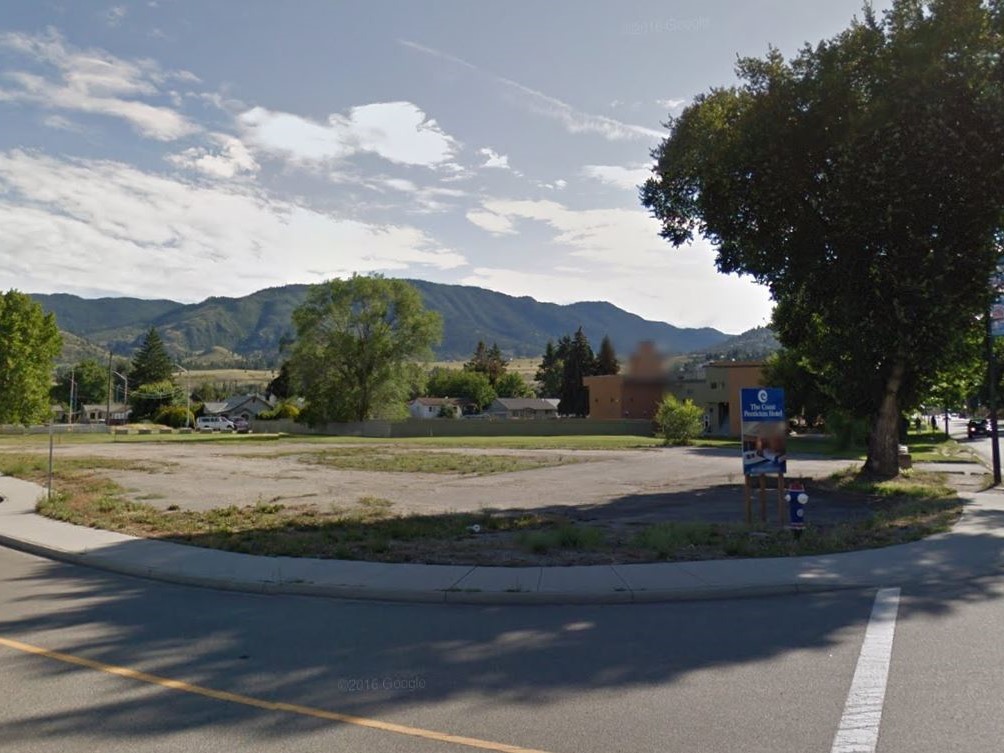 he City of Penticton announced a land deal regarding a new hotel that will be built at 903 Vernon Avenue, across from the Penticton Trade and Convention Centre. The hotel will feature 100 to 110 hotel rooms and include a direct pedestrian connection to the convention centre.