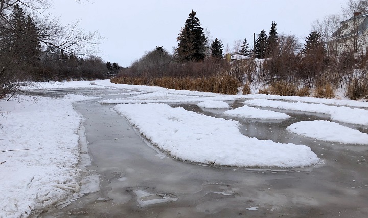 Regina fire urges residents to keep off all bodies of water and use city designated rinks instead due to safety concerns. 