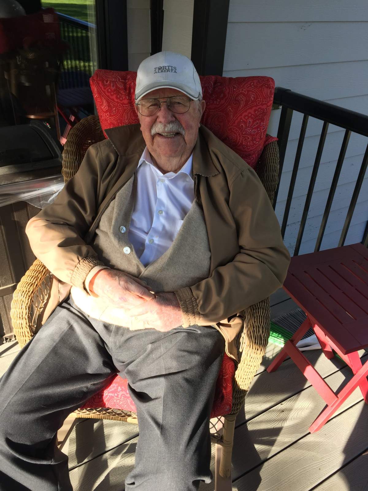 Andy Birchill died of COVID-19 after going to the hospital for broken ribs in October.