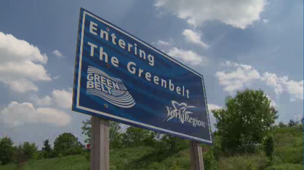 A sign marking where the Greenbelt begins in York Region.