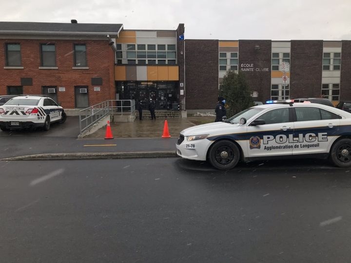 A police operation underway at Sainte-Claire elementary school in Brossard. Wednesday, Dec. 2, 2020.