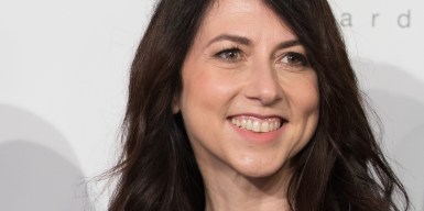 MacKenzie Scott, Jeff Bezos' ex-wife, says she's given away $4.1B in 4 months
