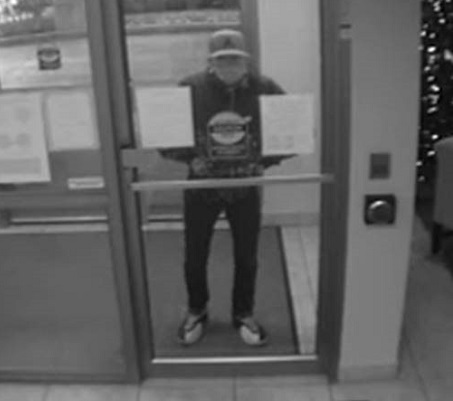Kingston police look for suspected downtown parcel thief - image