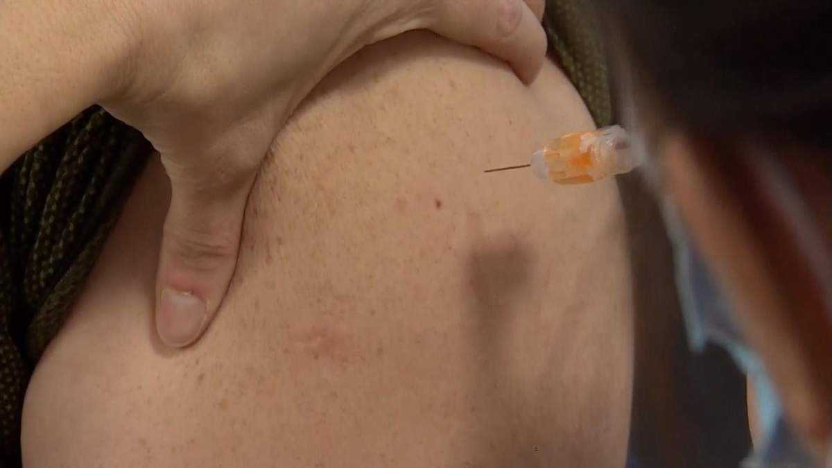 18 residents, 30 staff at Kainai Continuing Care Centre receive COVID-19 vaccine - image