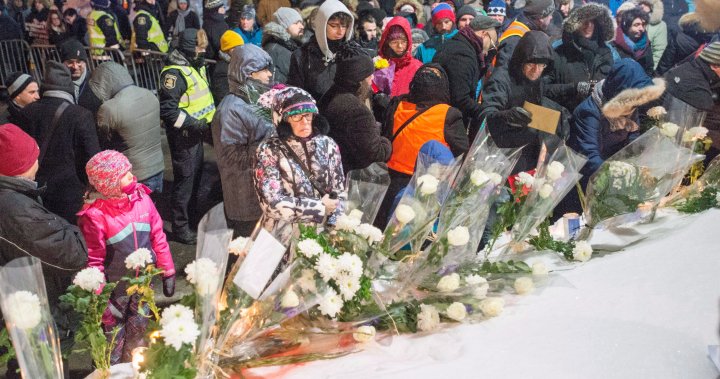 Церемония за почитане на паметта на убитите през 2017 г. при нападението срещу джамия в Квебек Сити