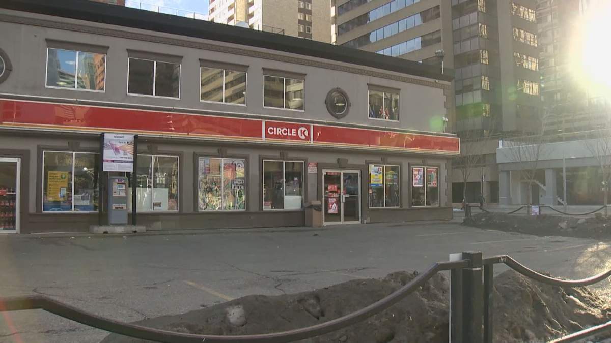 Man in serious condition after downtown Calgary stabbing - Calgary ...