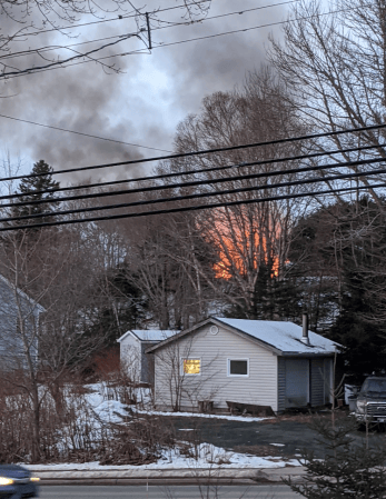Abandoned Fall River home burns down in Wednesday afternoon fire ...