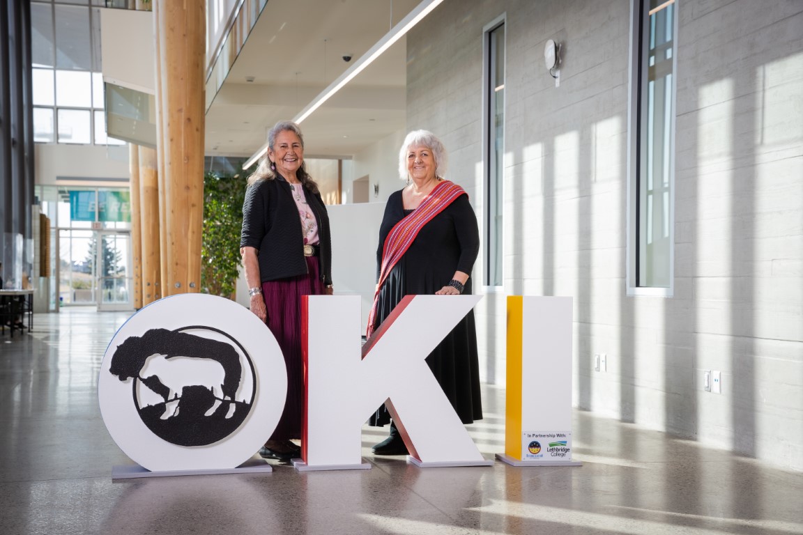 Lethbridge College Blackfoot Grandmother Betty Ann Little Wolf (left) and Métis Grandmother Louise Saloff (right).