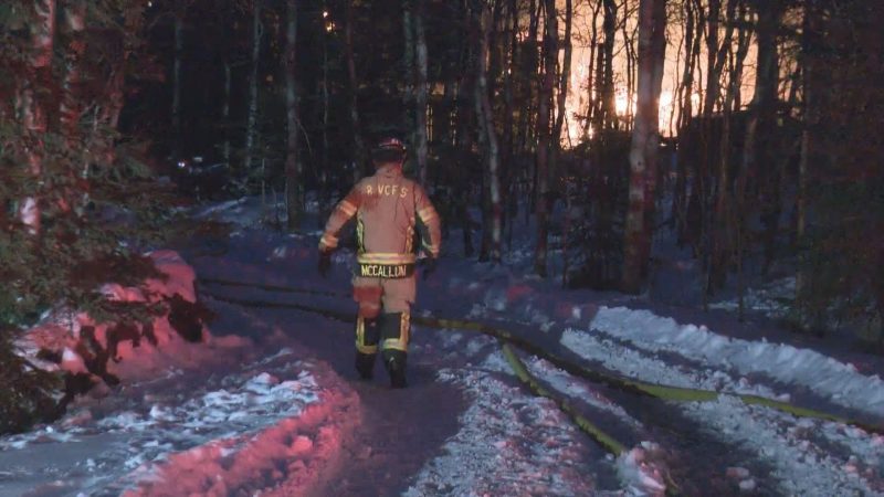 Fire crews respond to a blaze in the area of 101 Street and Heritage Woods Drive Southwest on Friday, Jan. 8, 2020.