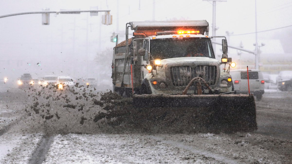Environment Canada has ended a winter weather travel advisory for Tuesday in Hamilton.