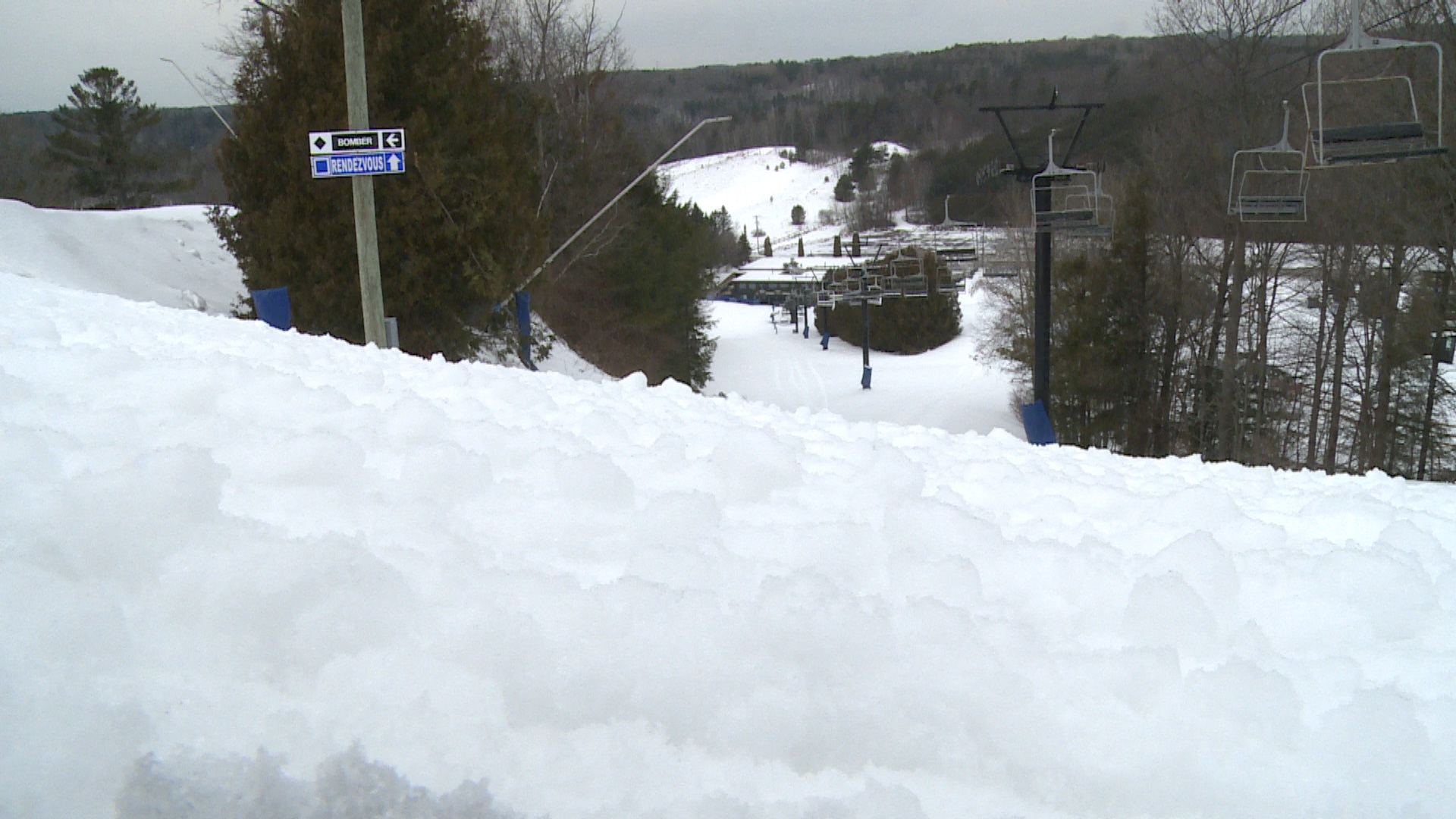 Ski resorts hoping Mother Nature brings cool temperatures amid green winter