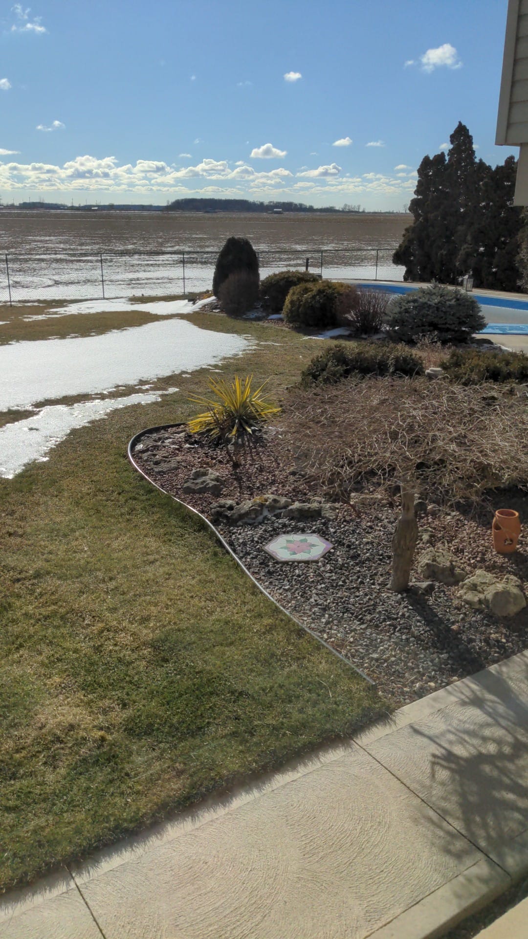 While snow squalls blanketed the London region in snow, Chatham was a different story.