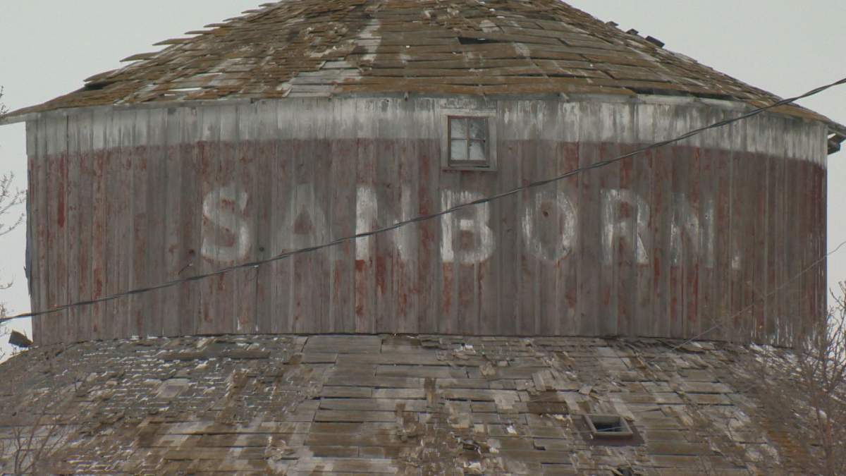 While no longer operational, the barn had become a hotspot for photographers and has been immortalized in calendars, paintings and more.