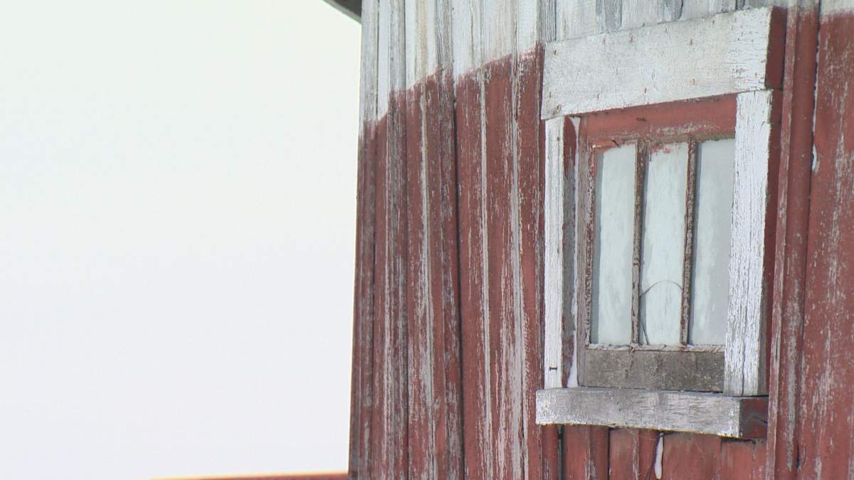 While originally designed to offer protection from the wind, the barn’s round shape also holds some advantages for the superstitious – spirits won’t find any corners to hide in or behind.