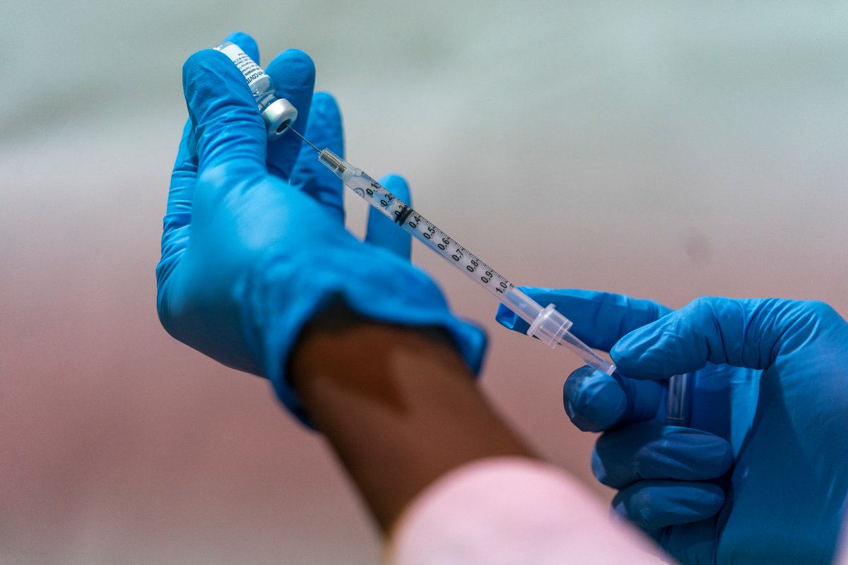 Ottawa health-care workers have been able to extract six doses of the coronavirus vaccine from some vials, the local public health unit says, boosting the local supply.