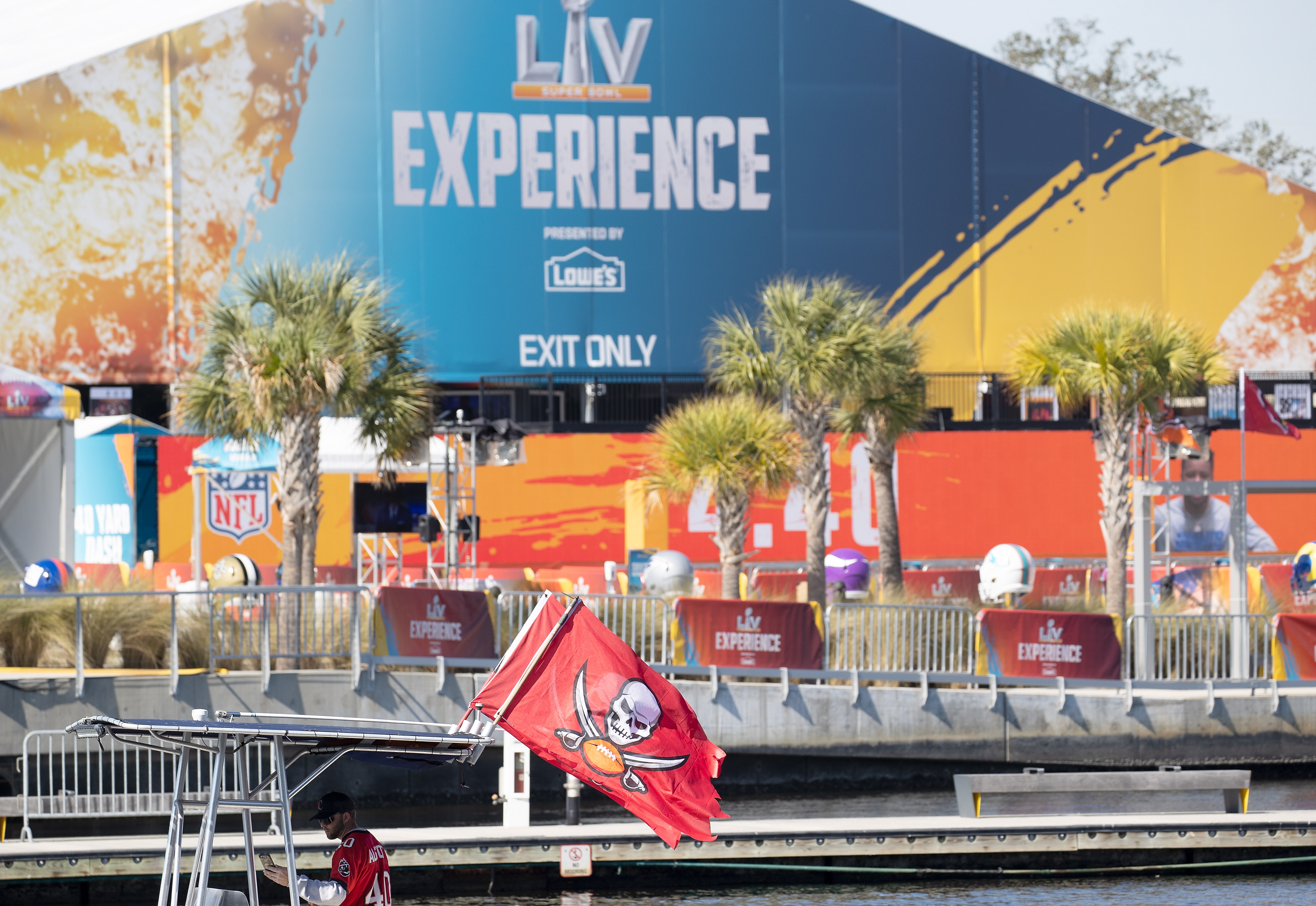 Tampa Bay Buccaneers celebrate Super Bowl with boat party amid Covid  concerns, NFL News