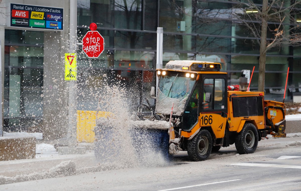 Ottawa is expected to receive 5-10 cm of snow on Monday, Environment Canada says. File photo.