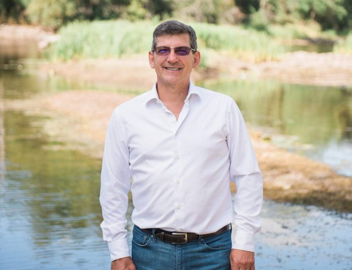 Former Liberal MP Mike Bossio will be running again in Hastings–Lennox and Addington.