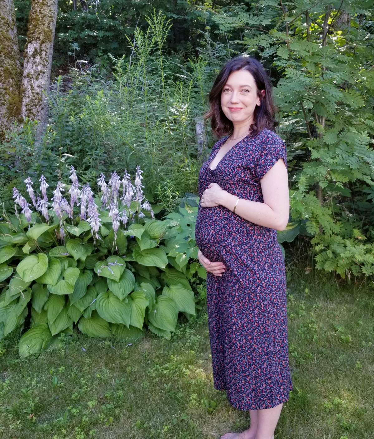 Justina Spencer poses with her baby bump midway through her pregnancy (Justina Spencer/Provided)