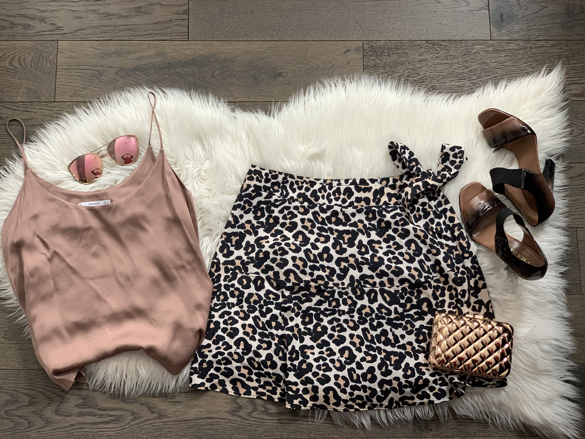 Before the pandemic, Joyce’s Closet used to display clothes and accessories on the floor in social media photos.