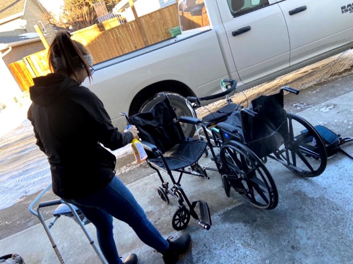 Alberta man steps up to help Red Cross get secondhand mobility aids to