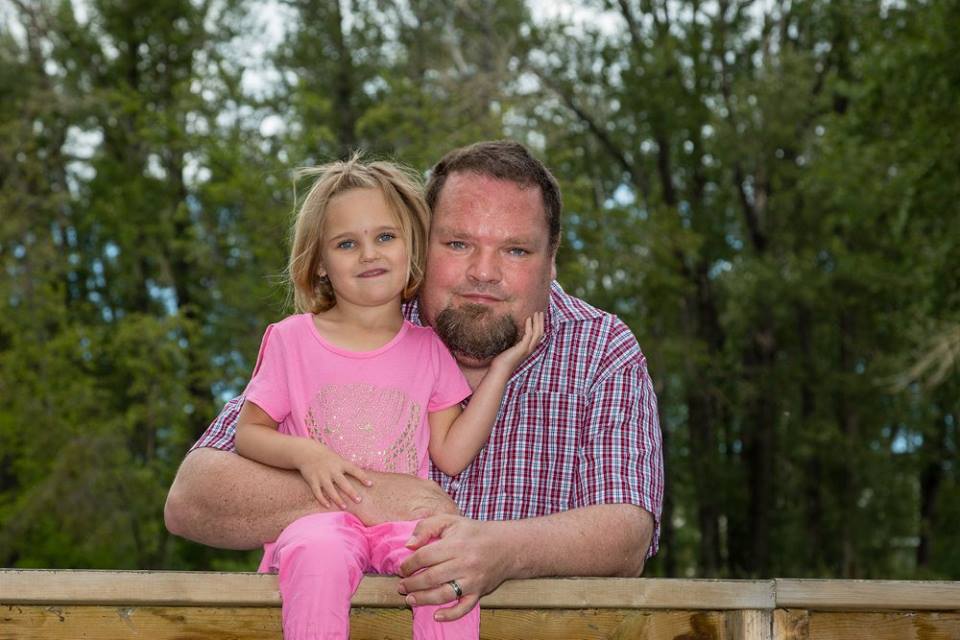 Murphy says his biggest cheerleader — and motivation before the weightloss — is his little girl, Chloe.
