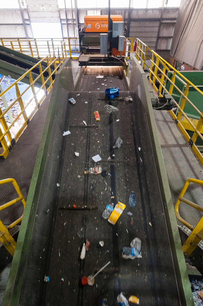 ‘A one-stop shop’: Recyclepedia marks one year helping Manitobans figure out where waste goes - image
