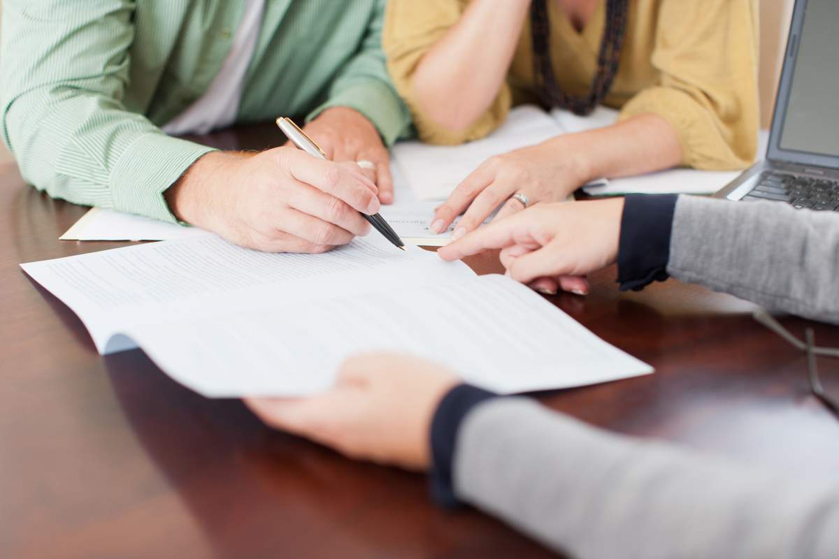 What to know about using a mortgage broker as a first-time – or repeat – homebuyer - image