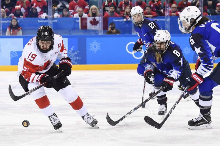 NHL needs to make 'substantial offer' to unite women's pro hockey