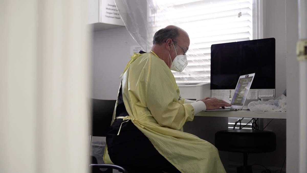 “We are here because of bad policy.” Dr. Paul Caulford has been calling on various levels of government to expand healthcare coverage to the uninsured.